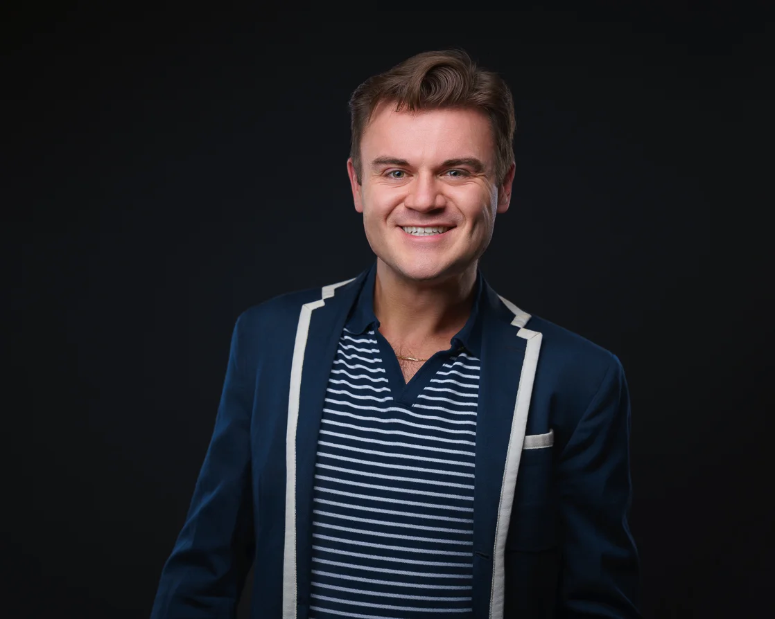 Dark background headshot South Florida