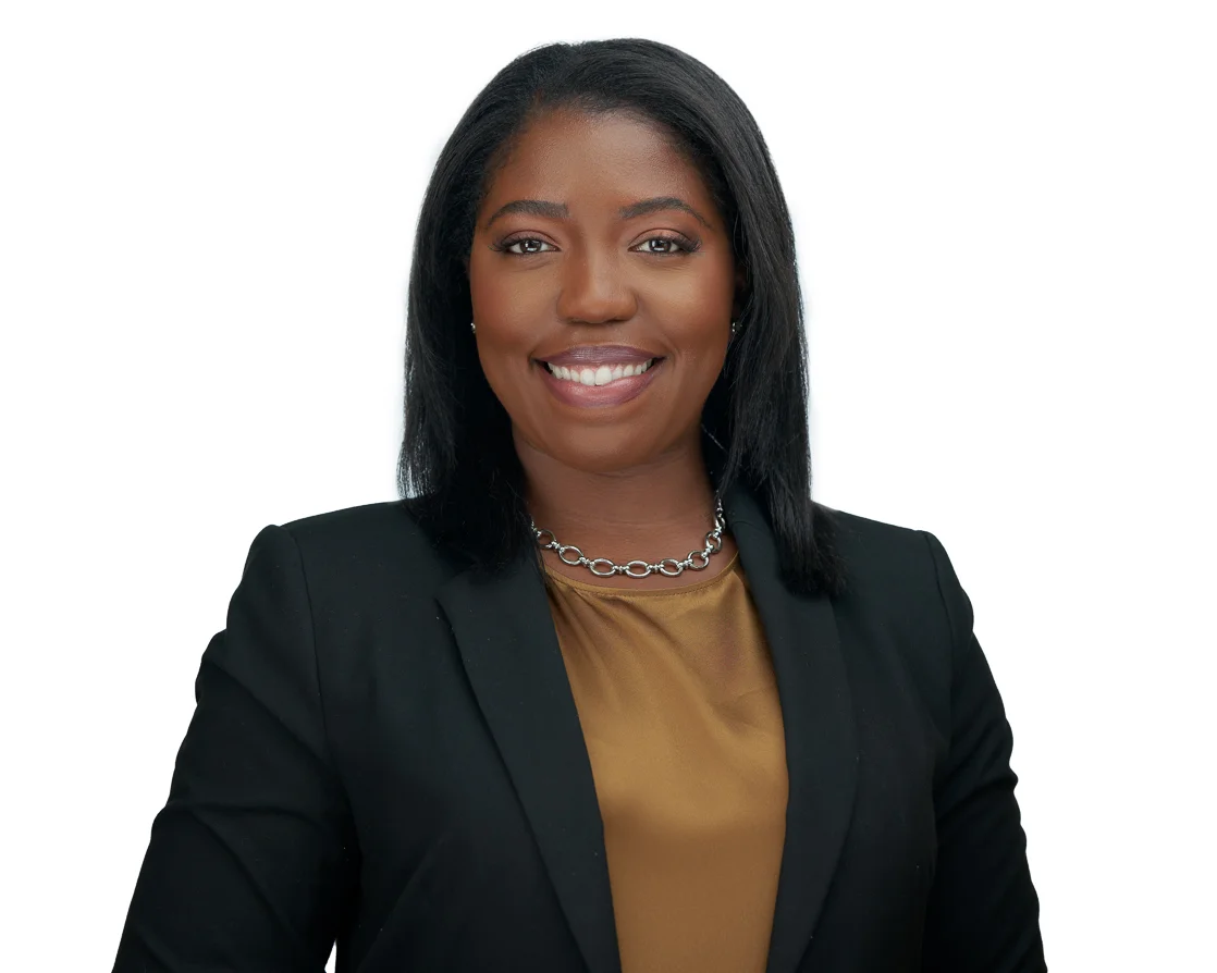 Light background headshot South Florida
