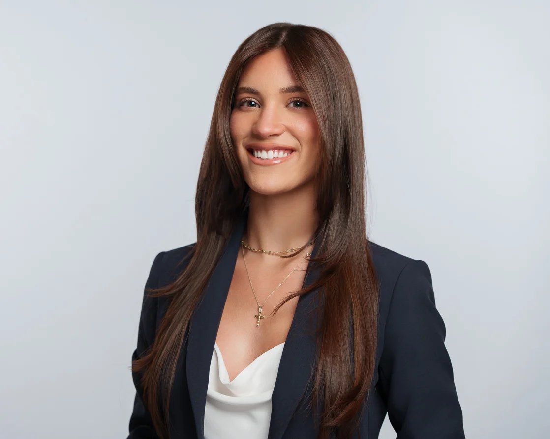 Light background headshot South Florida