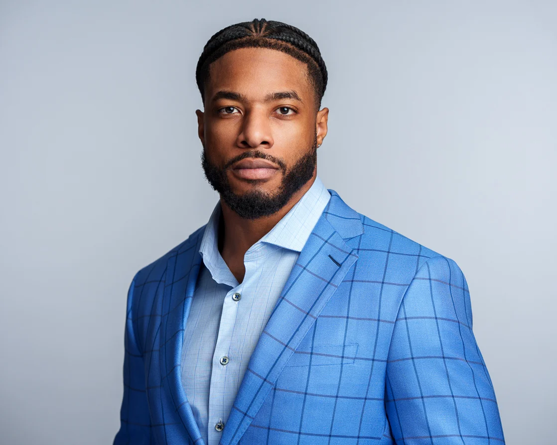Light background headshot South Florida